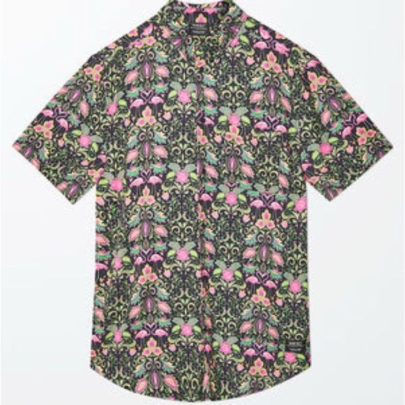 Wesc Other - WeSC America Inc Oden Flamingo
Go Wild Shirt